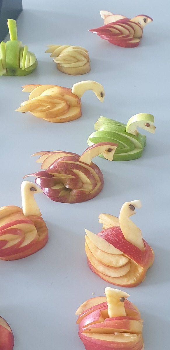 RGTrustSchool's tweet photo. Our Year 9 students are starting the school term with a knife skills lesson! A very good first attempt overall! #foodandnutrition #food #skills #apple #apples #swan #swans #makefoodfun #education #learning https://t.co/y4OWnuzgXy
