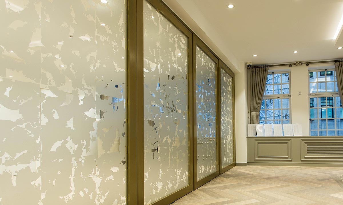 Combining the aesthetic, contemporary properties of glass with heightened durability and longevity, Duraglas toughened glass panels are the ideal product to give your project a unique look and feel. Learn more about this bespoke product here: ow.ly/glHW50G7Op8