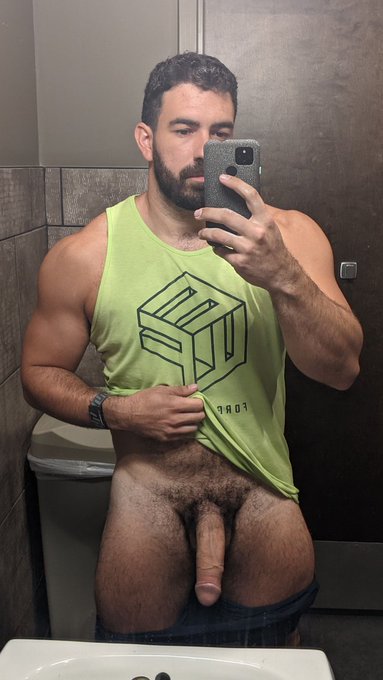 who ordered a venti? ? https://t.co/bHnMY0cXC0