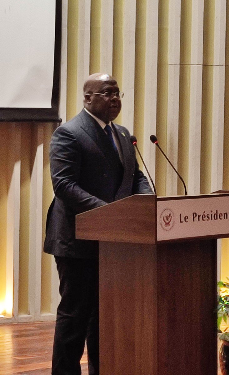 Enabel_en_RDC's tweet photo. L'appui donné par #Enabel la #Belgique et l'@EgmontTraining a été fièrement salué par le Président #Tshisekedi, le Premier Ministre et le Ministre de la Fonction Publique lors de la cérémonie de clôture de la 6ème promotion de l'ENA où 99 diplômés dont 10 femmes ont été félicités https://t.co/vdC9nuOg8e