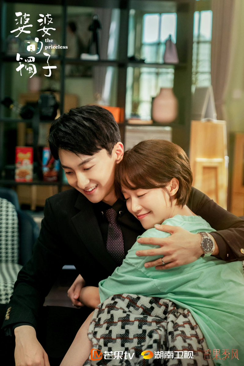dramapotatoes's tweet photo. The currently airing family drama #ThePriceless releases new stills of Lan Yingying, Niu Junfeng, Vivian Wu, and Guo Kaimin
#婆婆的镯子 https://t.co/7Q2h0IgeHk