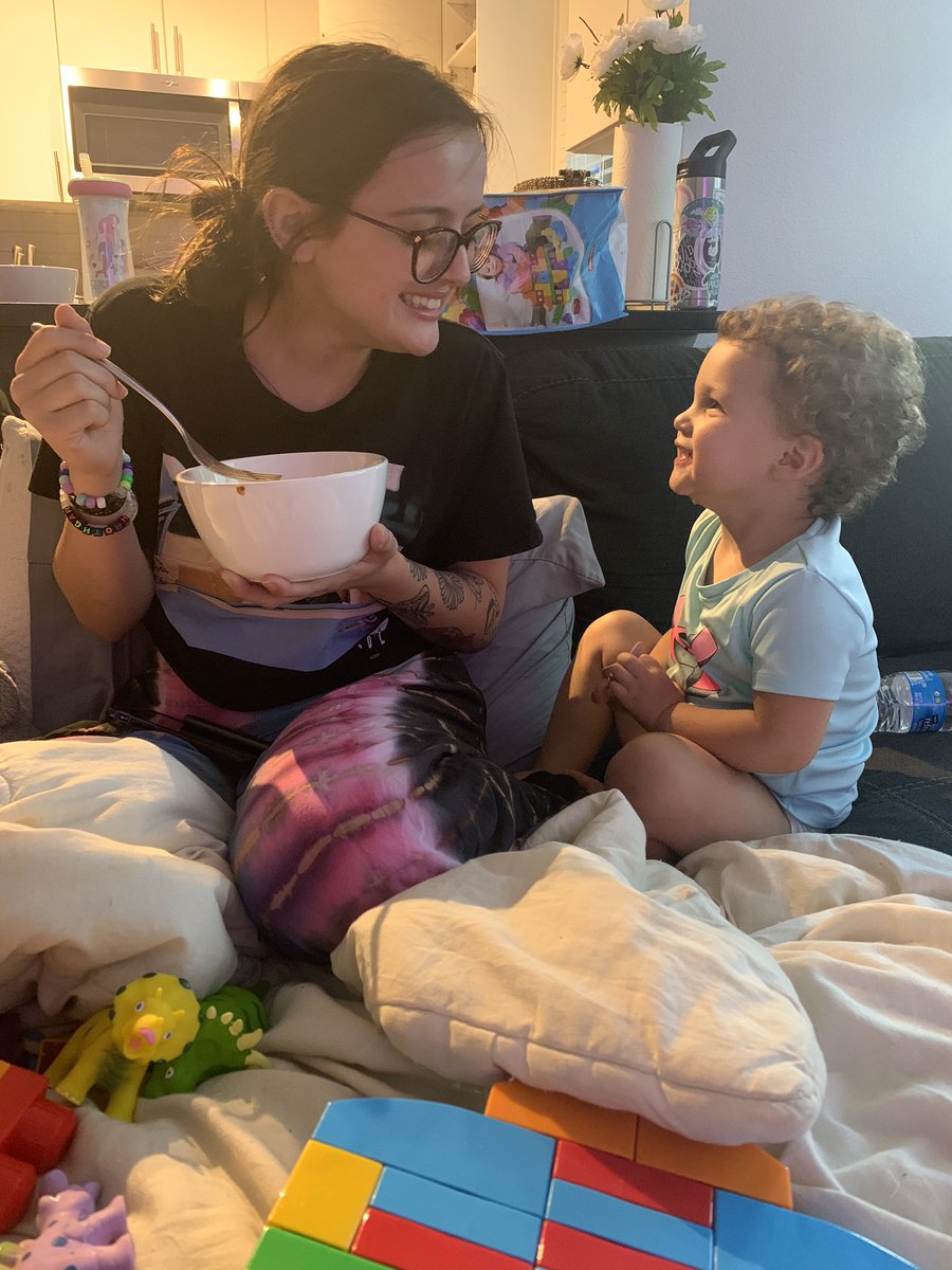 rikkismith's tweet photo. Find someone who looks at you the way Charley looks at her aunt Dyl. @dylancooop https://t.co/CQYEfD85NV