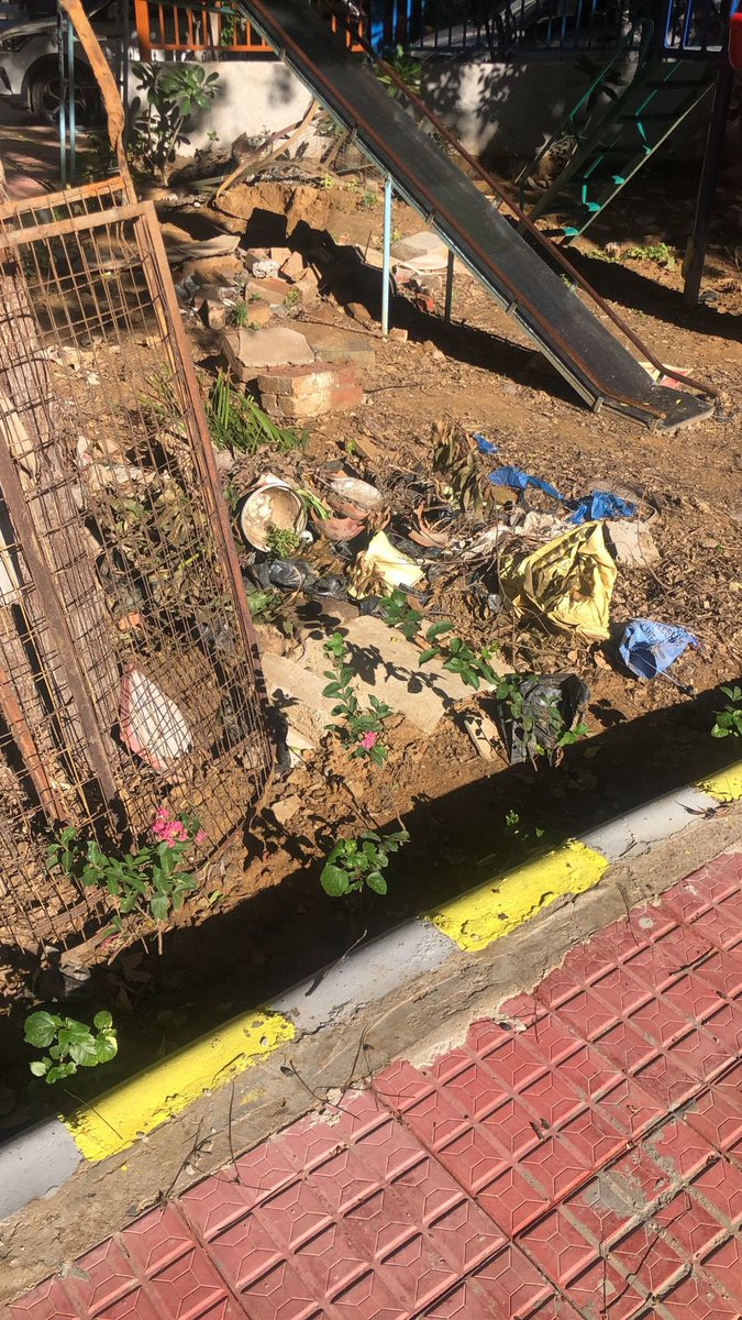 dpkshrma's tweet image. New M block park in south city 1with garbage and filth  strewn all over and stagnant water posing threat of dengue would like @MunCorpGurugram to look into the matter and get this cleaned asap @DEEPAKKAHUJA @cmohry @DainikBhaskar @TOIIndiaNews @TOIGurgaon @HTGurgaon @JagranNews