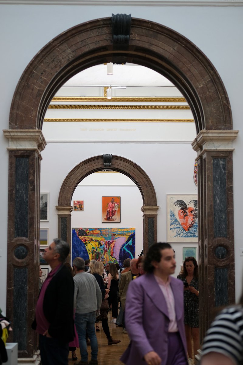 dreph's tweet image. 👌🏾 times at @royalacademyarts Summer show Varnishing Day, was great to catch up with old friends &amp;amp; make new ones. This yr the Summer Exhibition was coordinated by @SHONIBARESTUDIO &amp;amp; explores the theme of ‘Reclaiming Magic'. 
Thx to @KiddisBack for sitting for this one

#rasummer