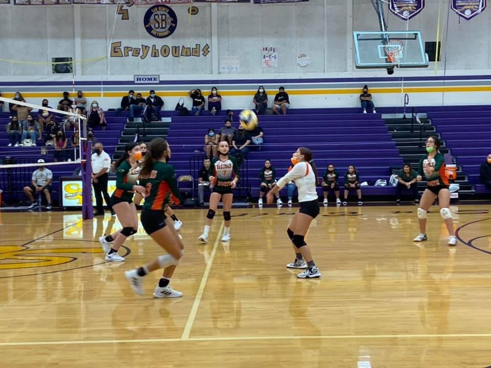 ladyhawk_vb's tweet photo. β
Wins to start the week for our @CanoRavens 9th Dark, @HHSSouth JV & Varsity on the road vs San Benito
Congratulations & Hawks Up! π€π½π’π #SouthFight #Win #SouthVB https://t.co/X30ieHuqa1