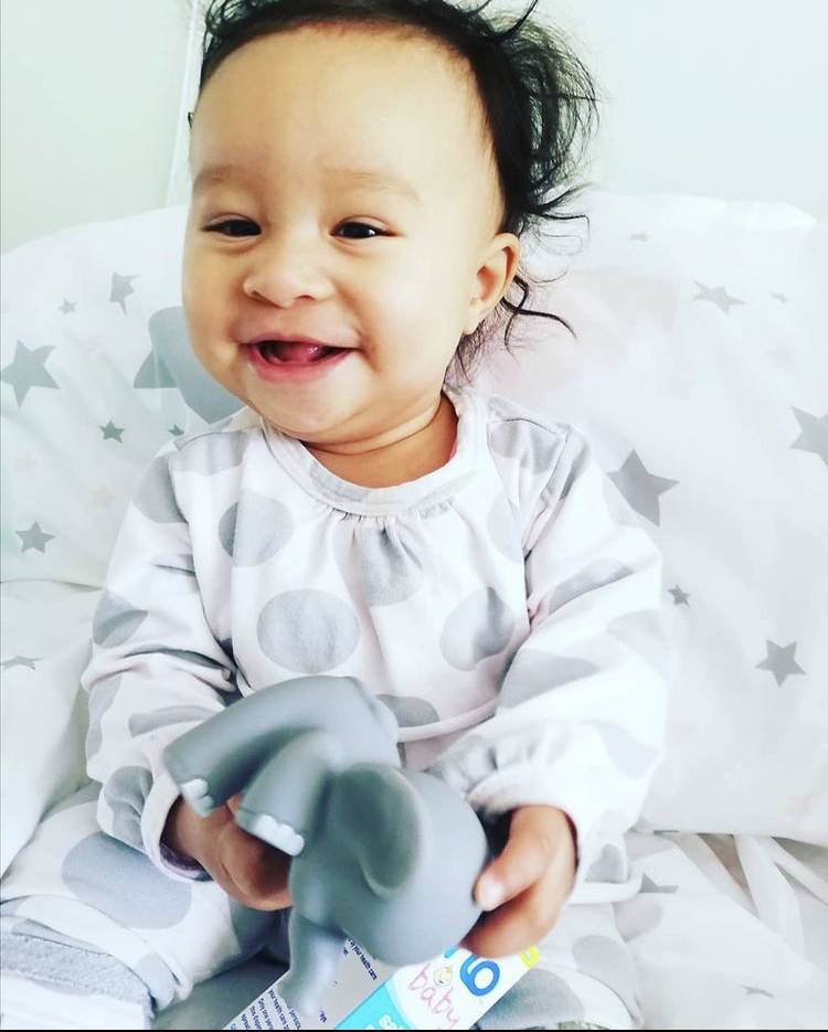 FloNasalHealth's tweet photo. Another day, another cutie, just going with the Flo (Baby)! Flo Baby's preservative-free salines help clear a baby's nose gently, effectively and easily! https://t.co/6JezpS8zYl