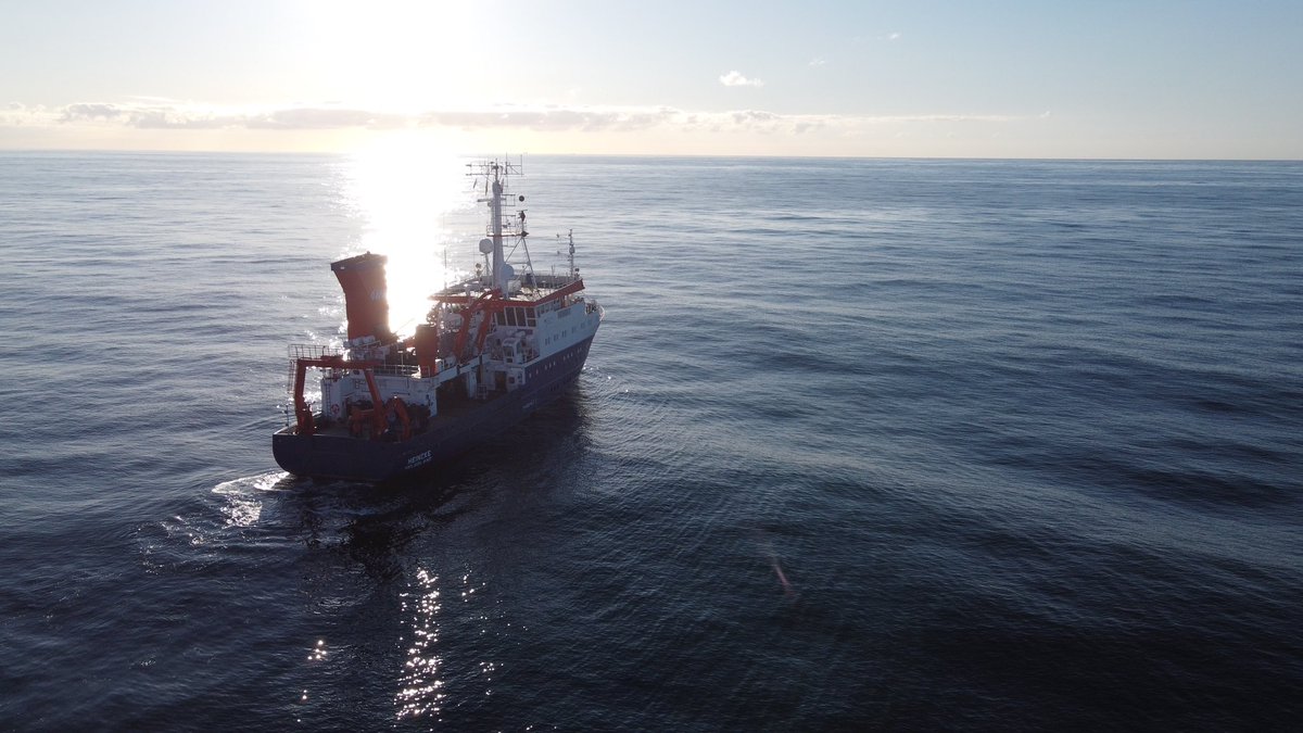 Zielinski_OZ's tweet photo. Insight #HE583: Expedition successfully ended, now heading home. Many thanks to captain and crew of RV Heincke for their very professional support. @AWI_Media #ReedereiBriese #ChESSproject #MATEproject @DFKI @ZfMarS_ICBM @UniOldenburg https://t.co/417MUYDtrS