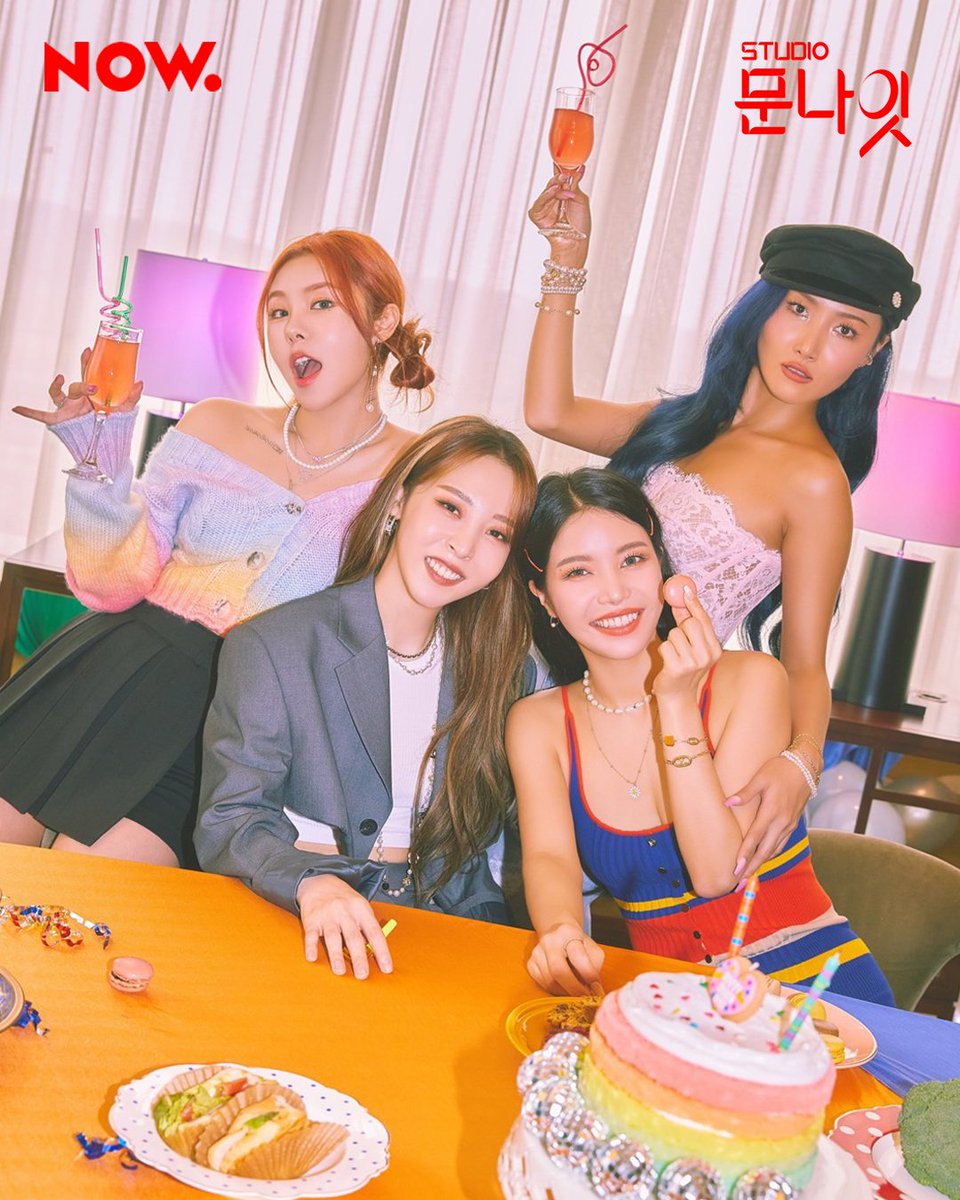 npop_zip's tweet photo. <studio.문나잇>에 마마무 온다!💚
네이버 NOW. 컴백쇼🎁

🤍신곡 스페셜 라이브&amp;베스트 앨범 작업 토크
🤍찐케미 보여주는 스페셜 게임

☑️오늘 밤 9시 'studio문나잇' 놓치지마세요!
☑️https://t.co/pNfAtGer22 에서 알람🔔설정

#I_SAY_MAMAMOO #THE_BEST
#MAMAMOO #마마무 #문별 #화사 #휘인 #솔라 https://t.co/FF5FKVDPFX