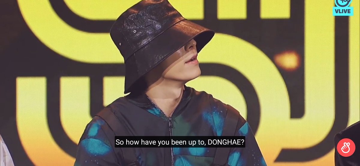sapphirecloud1's tweet photo. MC Leeteuk: "So, how have you been up to, Donghae-ssi?"
Donghae: "Me? Well, you met me in the morning"
Leeteuk: "Don't talk to me. This is live on V Live!"

It's really amazing how Donghae keeps his innocence in the harsh entertainment industry. He's still so pure hearted 😭😭 https://t.co/A79x7GBzoy
