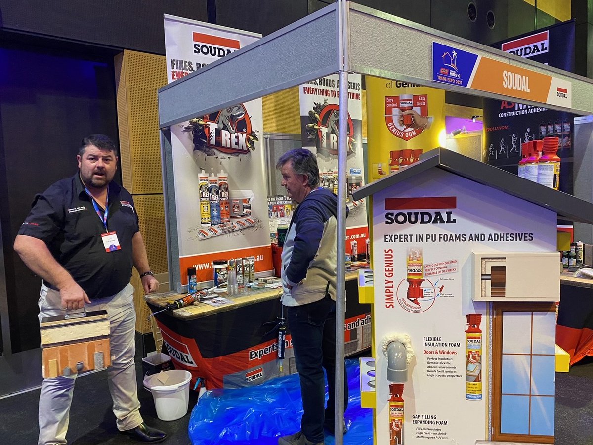SoudalAustralia's tweet photo. Our QLD ambassador Dale and Derek were flexing their muscles @porterscando Mitre 10 Trade Expo, we're thrilled to have the special support of @RussellIngall help showcasing the T-REX and Genius Gun collections! 🤩#soudalaustralia #madebysoudal #buildthefuture https://t.co/07aLV0L7cT
