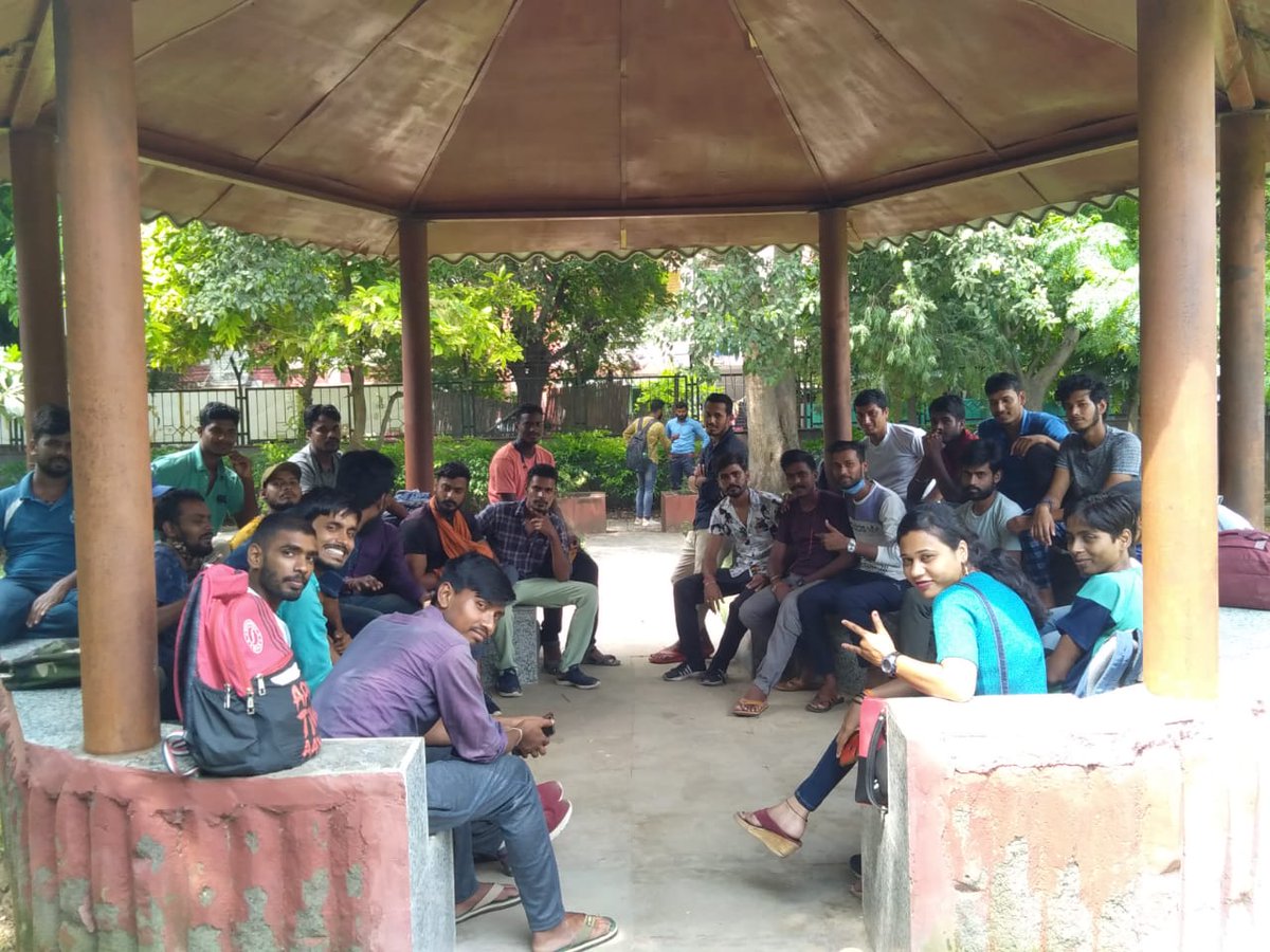 #JUSTICE_FOR_SSCGD2018
जीत हासिल करनी है तो काबिलीयत बढाओ..,
शेर अपनी ताकत से राजा कहलाता है.., जंगल में कभी चुनाव नहीं होते..