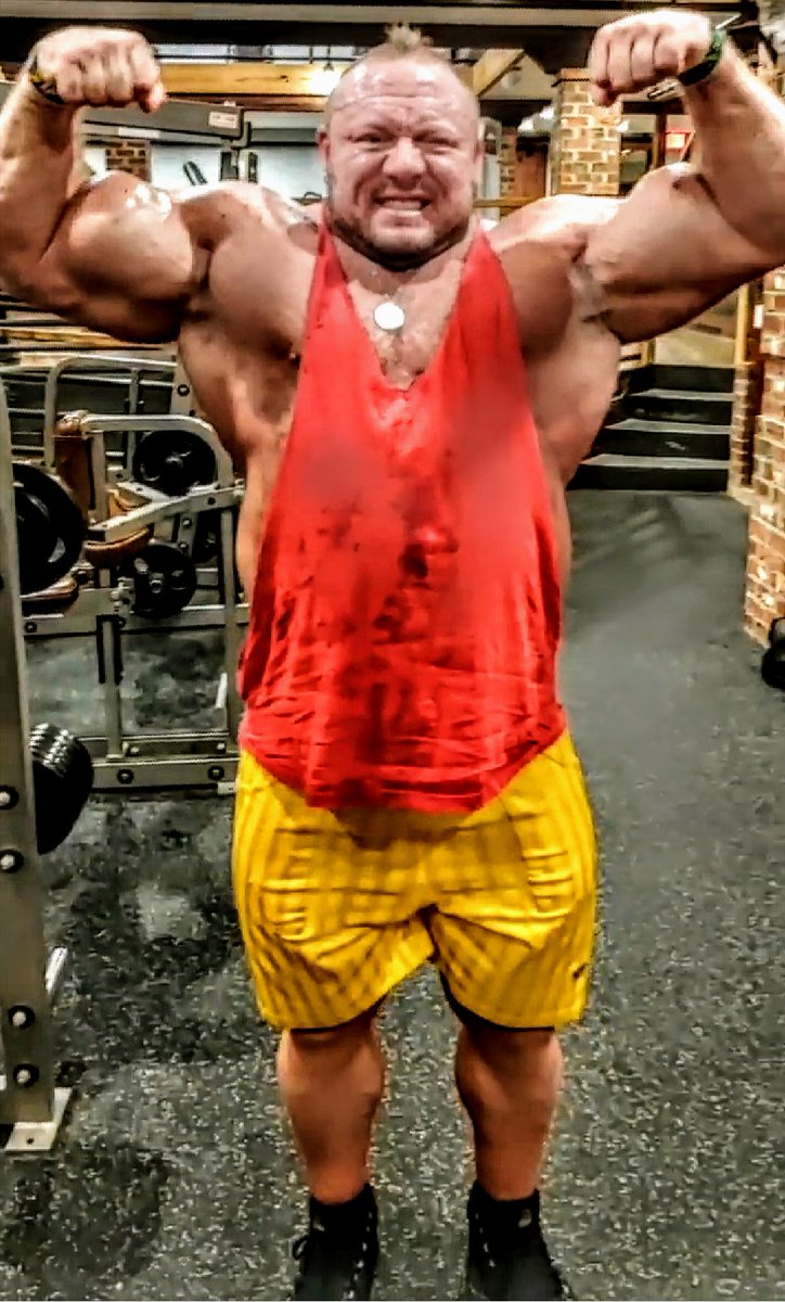 onlyfans.com/mooky_black

#bodybuilder #extrememuscle #alphamale