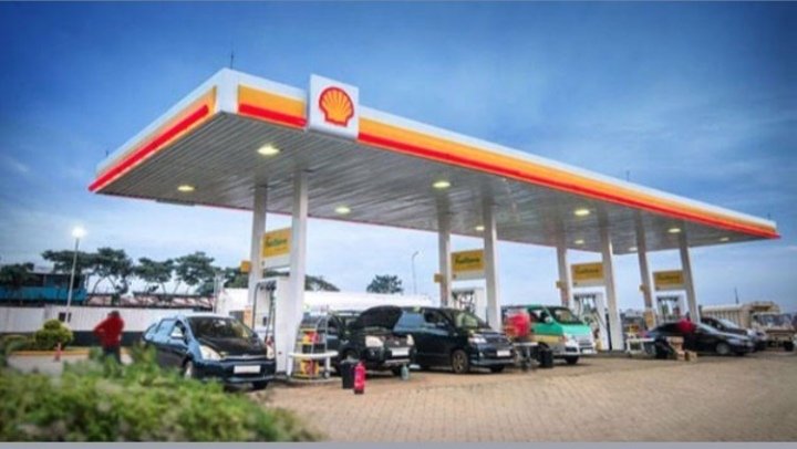 GedBrian's tweet image. She said, take me somewhere expensive......