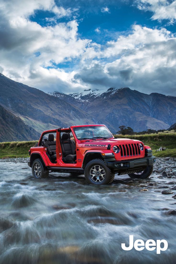 RajaVj16's tweet image. I love #Jeep from my childhood🥺

After few years..
I sure that I'll get one #OffRoadCar💯...
To fulfill my dream😇

#SuzukiJimny
#MahindraThar
#JeepWrangler
#ForceGurkha

#JeepLife 🔥
#AdventureGetsReal