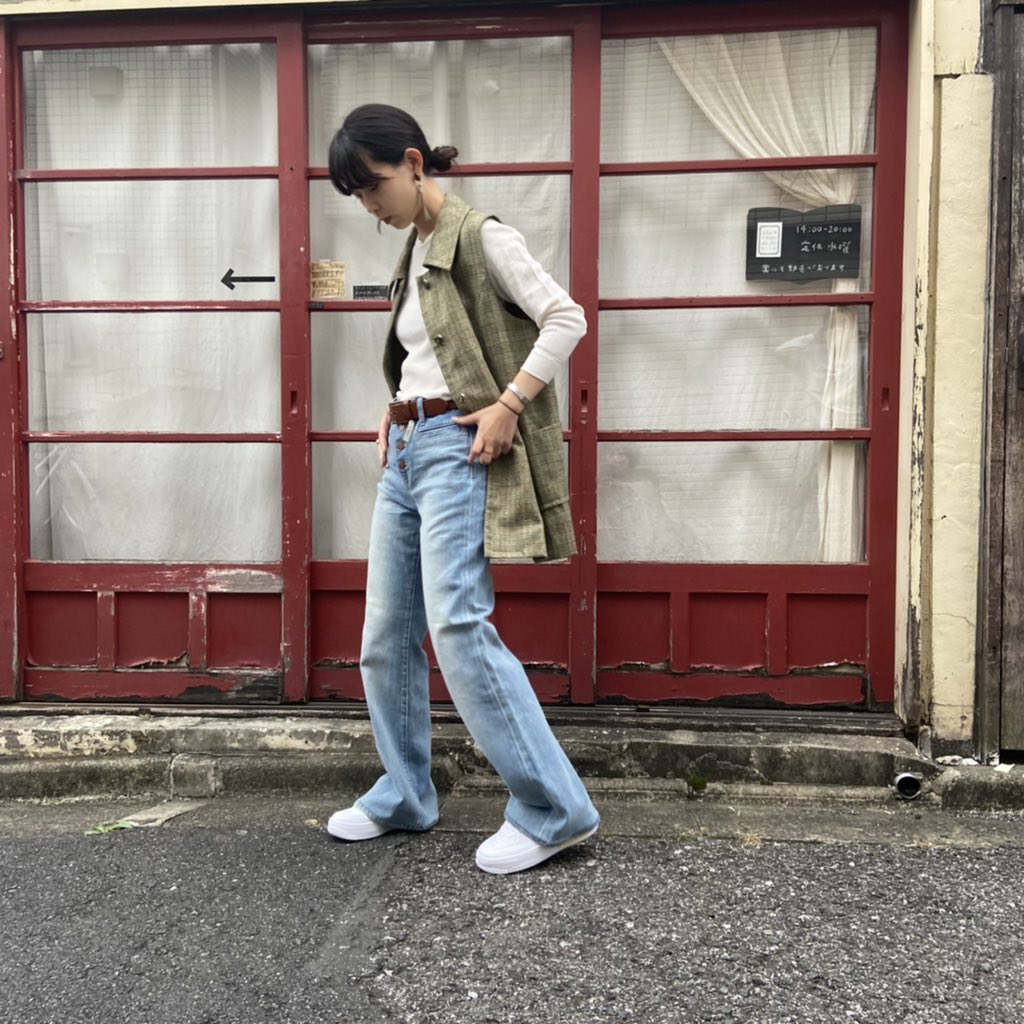 cadoromo's tweet photo. .
・glen check long best
・《madewell》front button flare denim
#かどろも #オヌ #高円寺 #高円寺古着屋 #古着屋 #セレクト #リメイク #リペア #フレアデニム #cadoromo #onee_by #koenji #usedclothing #vintage #select #remake #repair #flaredenim https://t.co/oELxWrzyE1