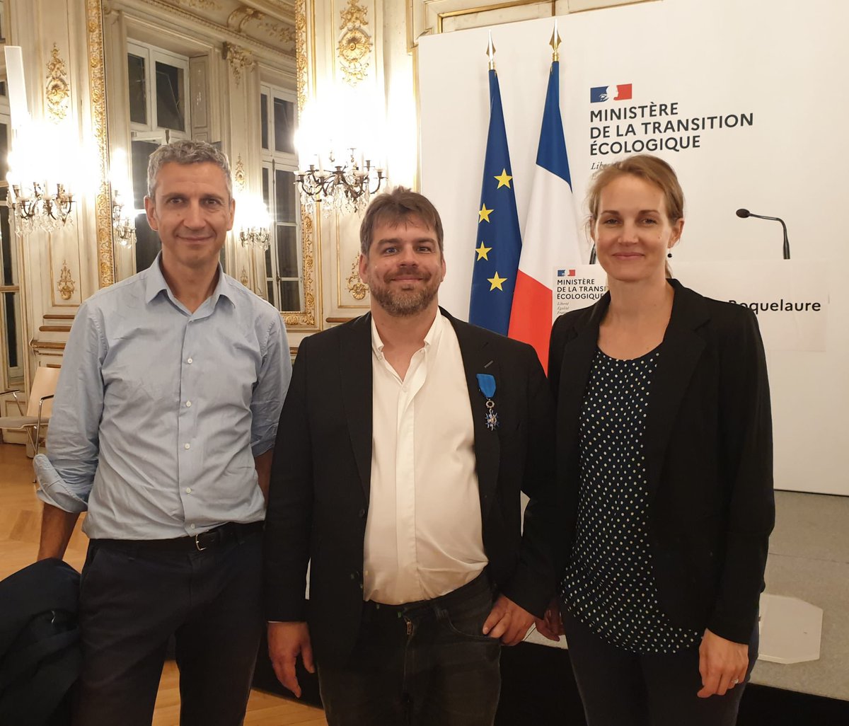 President of the French Cyclists’ Federation <a href="/oschneider_fub/">Olivier SCHNEIDER</a> receives knighthood in the order of merit. The French Republic knows how to appreciate its heroes! Congratulations to Olivier and all French cyclists 🇫🇷🚴‍♀️ 🏅!