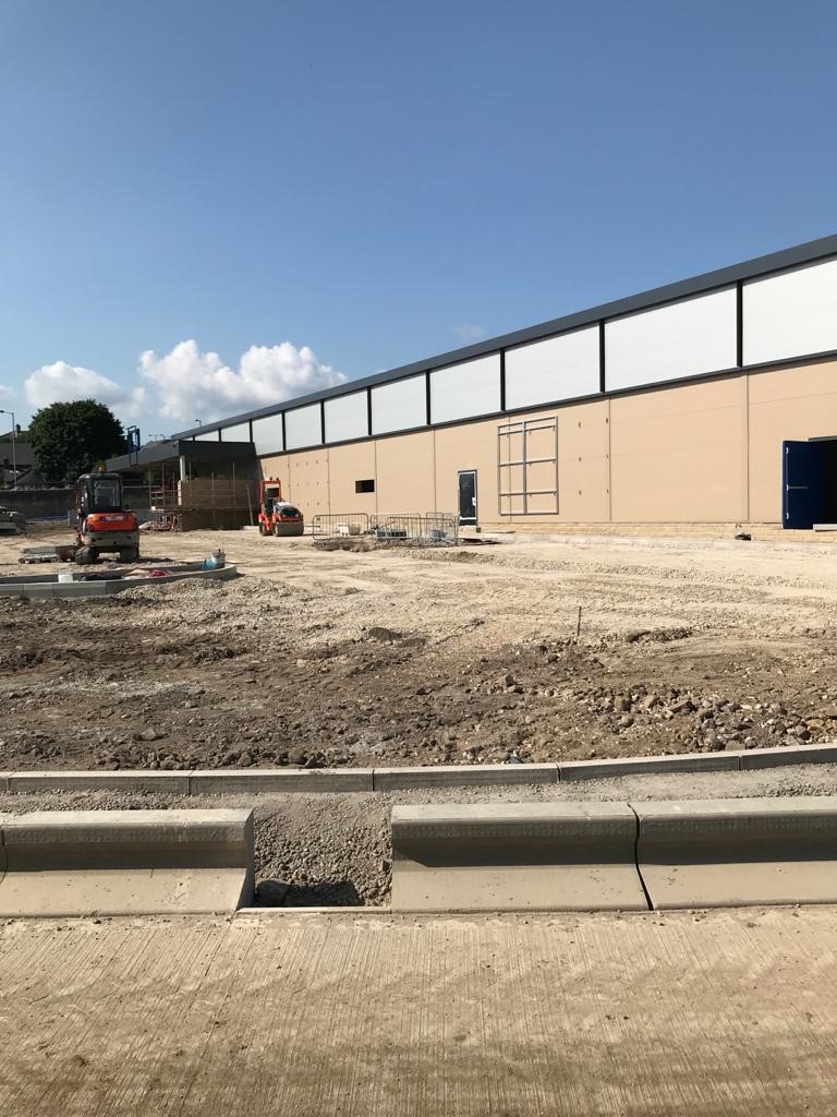 CJConnally's tweet photo. Work continues over at the new Lidl in Shipley, Bradford. The project hands over in the next few weeks to the fit out contractors. 

👇 Take a look at progress photos! https://t.co/l2wqFQVC89