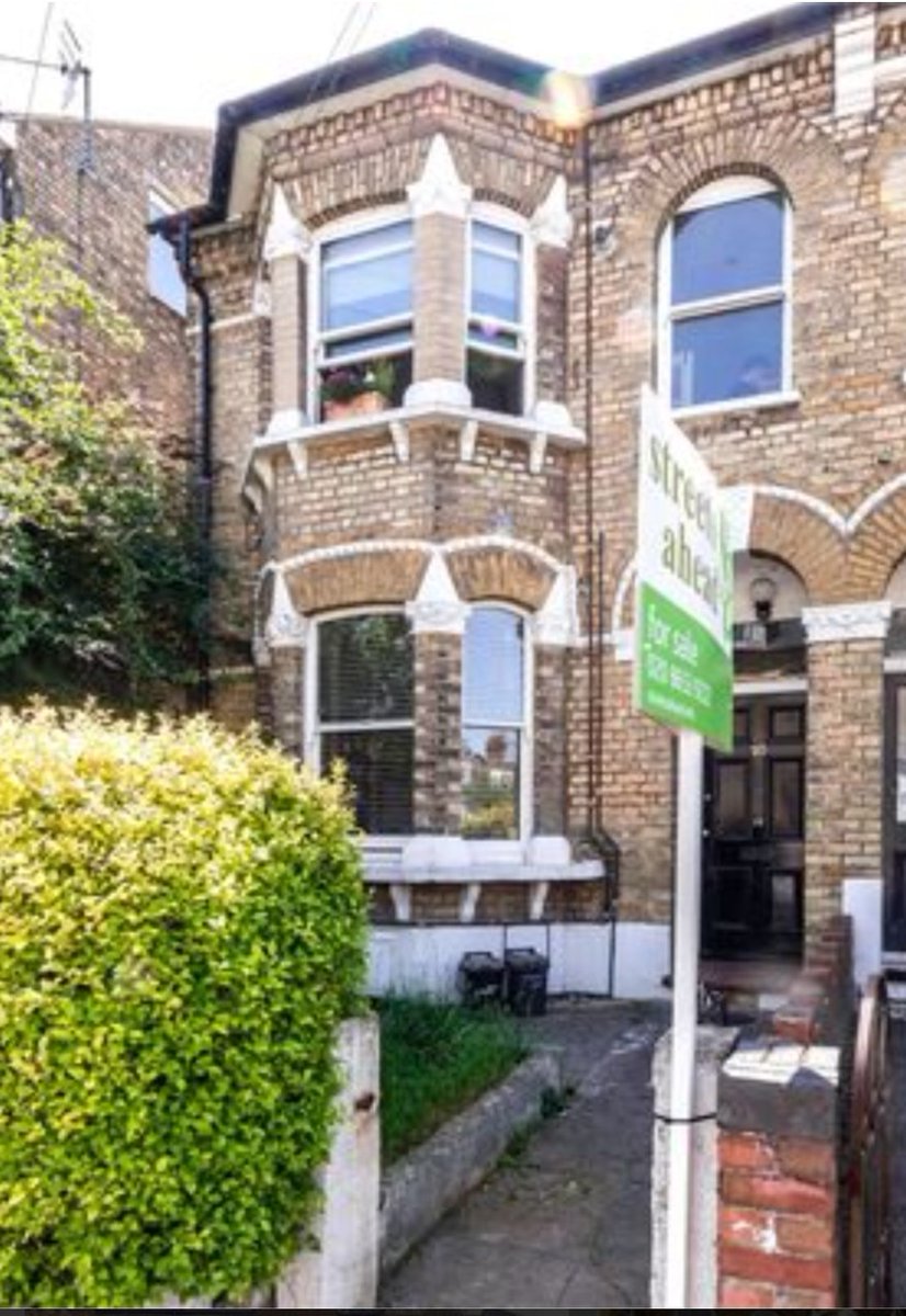 Finally exchanged contracts on a 3 bed garden flat in Gipsy Hill (Crystal Palace). So excited to be moving to a nicer area!! #gipsyhill