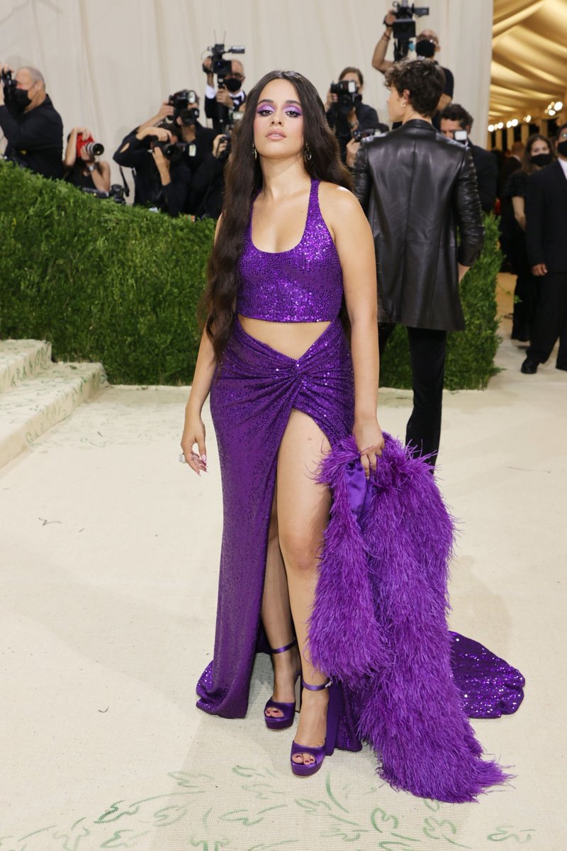 CCMX_Media's tweet photo. 📸| Camila en la alfombra roja de la #MetGala el 13 de septiembre 

#MetGala2021 
#CAMILAMetGala https://t.co/dG4ZgFcDjq