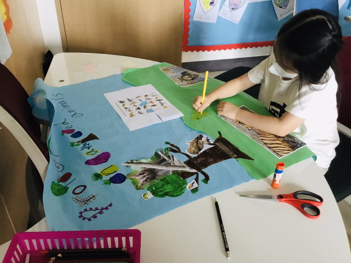 Grade 2 hard at work with their Passion Projects! After brainstorming wonders and questions, narrowing it down to one question and researching it, we are now CREATING! What do you wonder??? <a href="/SJA_Jeju/">SJA Jeju</a>