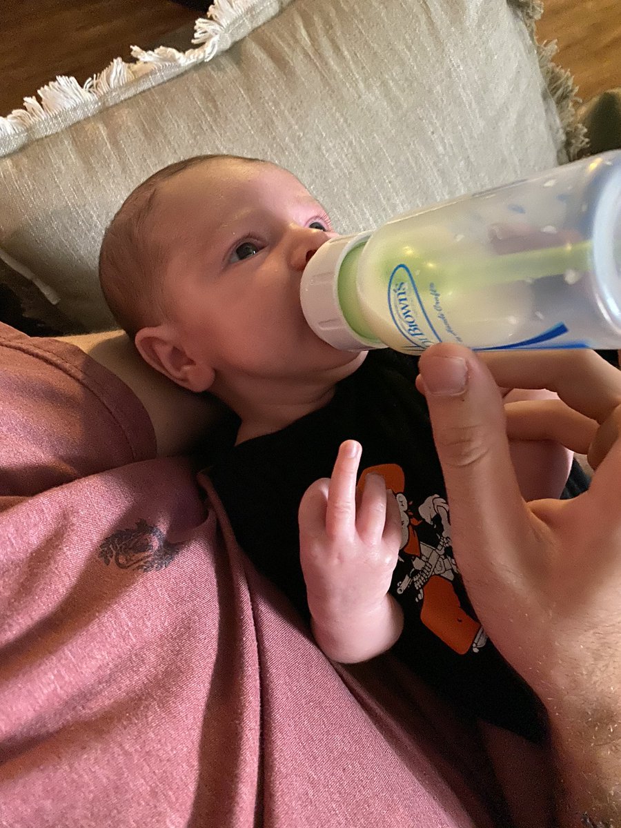 TheEmilyWatsonn's tweet photo. I’m sensing a pattern 🖕🏻 https://t.co/tI1K6gqPjO