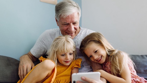 midlifefinance's tweet photo. Is Having Your Parents Take Care of Your Kids Worth the Savings?
https://t.co/9RpvOOSiob https://t.co/FQ1SHA1f47