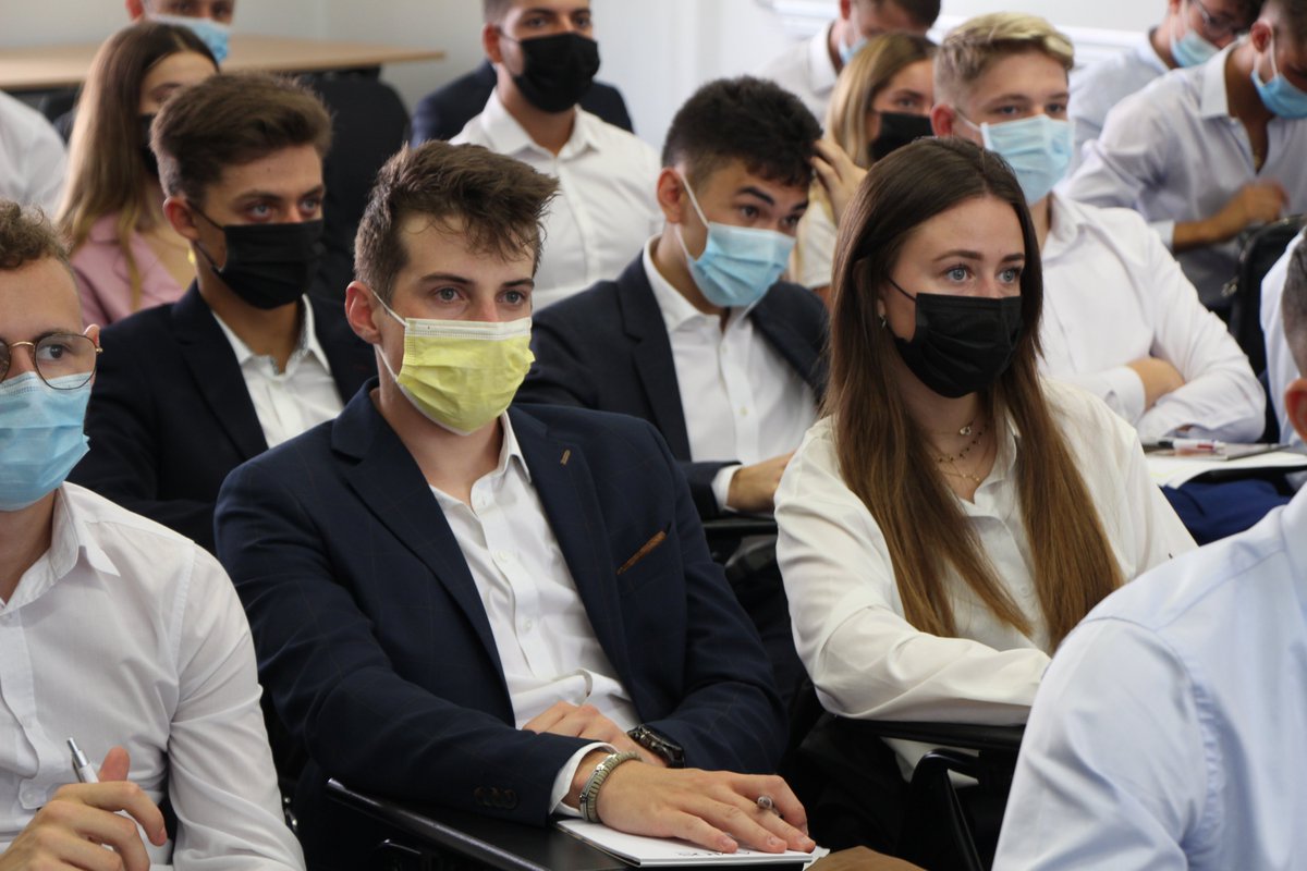 Hier nos AMOSciens/nes de 2ème année faisaient leur rentrée sur notre campus d'AMOS Lyon ! Nous leur souhaitons la plus grande réussite pour cette nouvelle année académique !