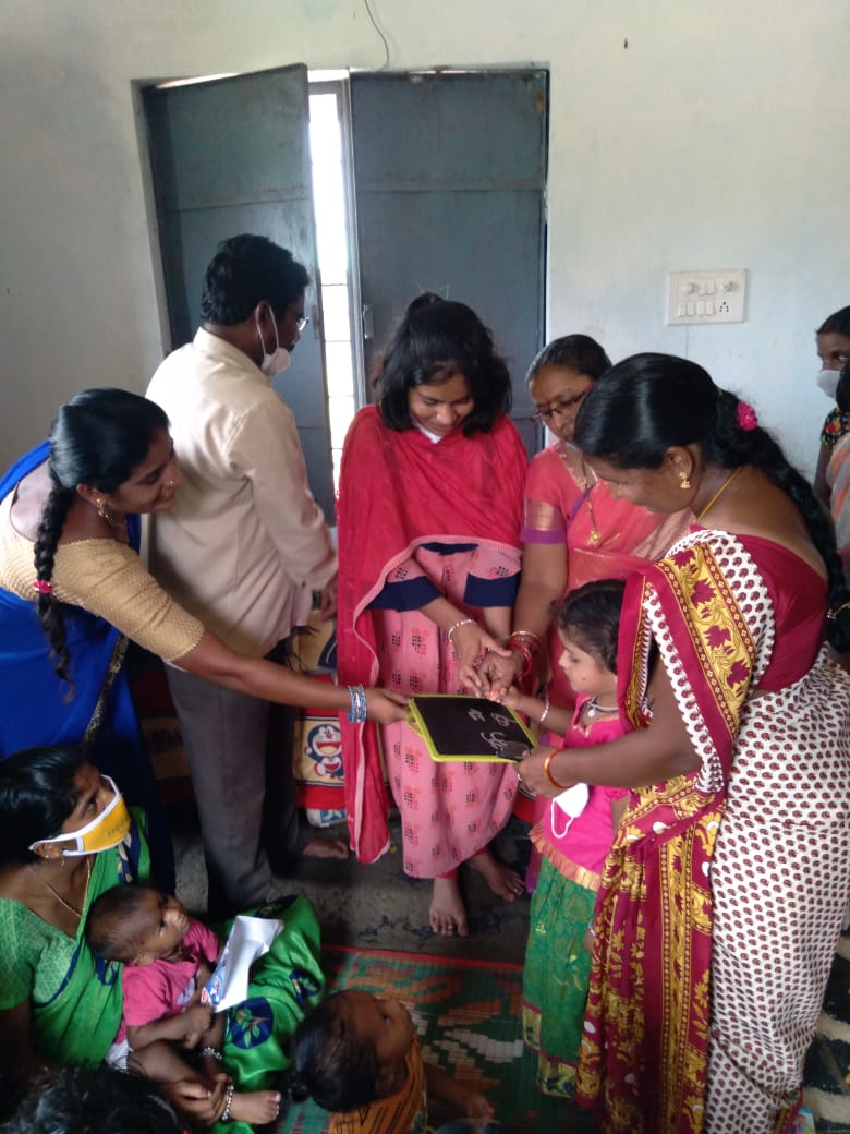 WCDWARANGALR's tweet photo. PRI members play an important role in reducing undernutrition by emphasizing and spreading awareness on Maternal Health &amp; Nutrition. 
@Collector_WGL 
@MinistryWCD 
@arjandewagt 
@neelmani1305 
@smritiirani 
@SatyavathiTRS 
@PMOIndia 
@TelanganaCMO 
@khyati1686 https://t.co/X0R3cJeeWR