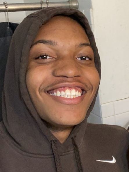 DeepDishFB's tweet image. JUST OUT THIS MORNING #IHSA 
Chatting With Homewood Flossmoor 6'4 DL Darion Williams Class Of 2024 - Name To Watch In Illinois
@DarionWayneJr
@HFHSAthletics 
@HFVikingFTBL 

LINK:
deepdishfootball.com/single-post/ch…