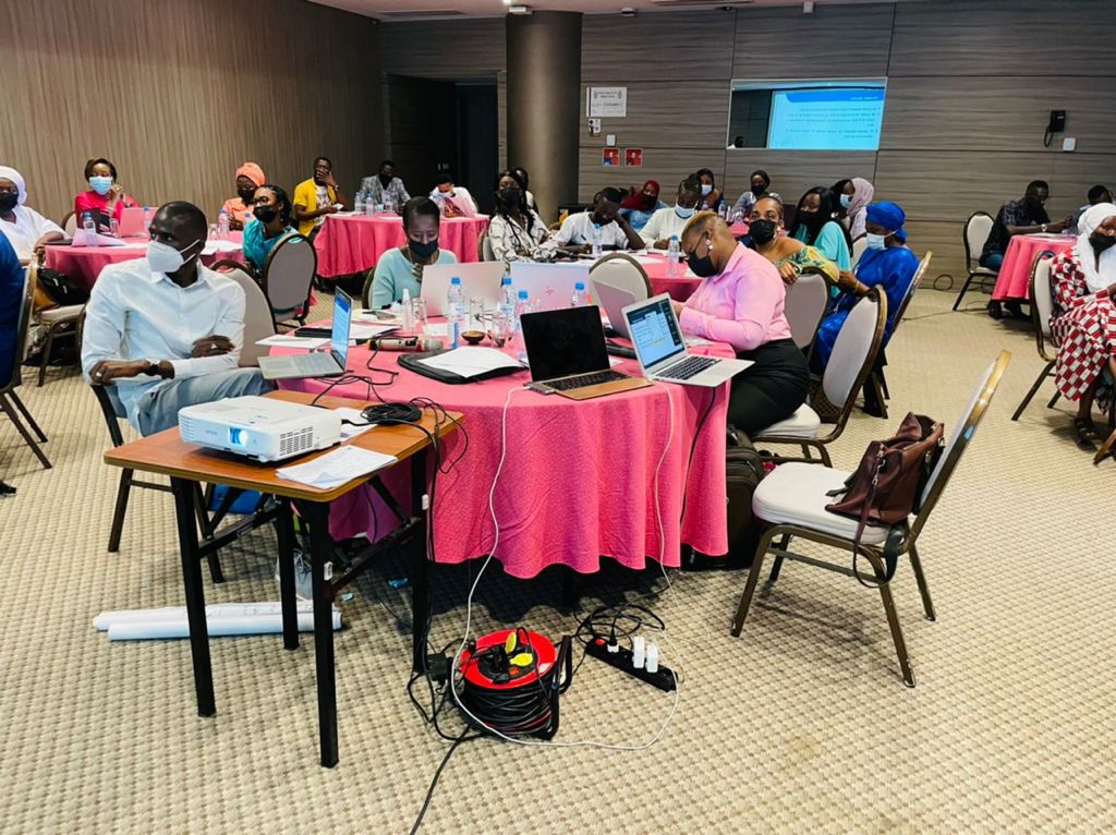 🇸🇳Rose Diémé 💪 (@dimrose2) on Twitter photo Trois jours de partage, de dialogue régional des jeunes sur les normes sociales. <a href="/Equipop_Ong/">Equipop</a> <a href="/POuagaPF/">Partenariat de Ouaga</a> @Adeola_Gloire <a href="/oury_kamissoko/">Oury Kamissoko 🇲🇱</a> <a href="/kayasy/">Kaya</a> <a href="/MissBa/">Marie Ba</a> <a href="/PrincessRuqayya/">🧡 MrsFlow 💍 🇸🇳🇰🇭 🏀 👩🏿🎨</a> @CordaniOfficiel <a href="/nenemaricou/">Nene Fatou Maricou</a> <a href="/YWASN/">YWA SENEGAL</a> <a href="/Satoundiaye4/">Aïssatou ♡☆</a> <a href="/aidadiopcoly8/">Aida Diop Coly</a> <a href="/Seynabousne3/">Seynabou SÉNE🌟</a> <a href="/DiemeDieyna/">Diéyna Diémé</a> <a href="/binettadiallo/">Bineta</a> Trois jours de partage, de dialogue régional des jeunes sur les normes sociales. <a href="/Equipop_Ong/">Equipop</a> <a href="/POuagaPF/">Partenariat de Ouaga</a> @Adeola_Gloire <a href="/oury_kamissoko/">Oury Kamissoko 🇲🇱</a> <a href="/kayasy/">Kaya</a> <a href="/MissBa/">Marie Ba</a> <a href="/PrincessRuqayya/">🧡 MrsFlow 💍 🇸🇳🇰🇭 🏀 👩🏿🎨</a> @CordaniOfficiel <a href="/nenemaricou/">Nene Fatou Maricou</a> <a href="/YWASN/">YWA SENEGAL</a> <a href="/Satoundiaye4/">Aïssatou ♡☆</a> <a href="/aidadiopcoly8/">Aida Diop Coly</a> <a href="/Seynabousne3/">Seynabou SÉNE🌟</a> <a href="/DiemeDieyna/">Diéyna Diémé</a> <a href="/binettadiallo/">Bineta</a>
