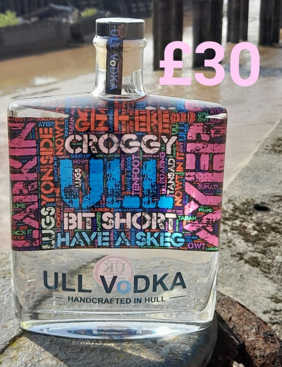 KingstownD's tweet photo. To Celebrate the arrival of our new! Mixed Berry Vodka . We have an introductory £5 off the normal  retail price.  Offer ends 20/9/2021 
Grab this deal at https://t.co/GRYDGwjC6P 
.
👑👑👑👑👑
🍏🍇🍏🍇🍏
.
#Hull #grabadeal #offer #introductoryoffer #newvodka
#mixedberryvodka https://t.co/4T2WP2vpXF