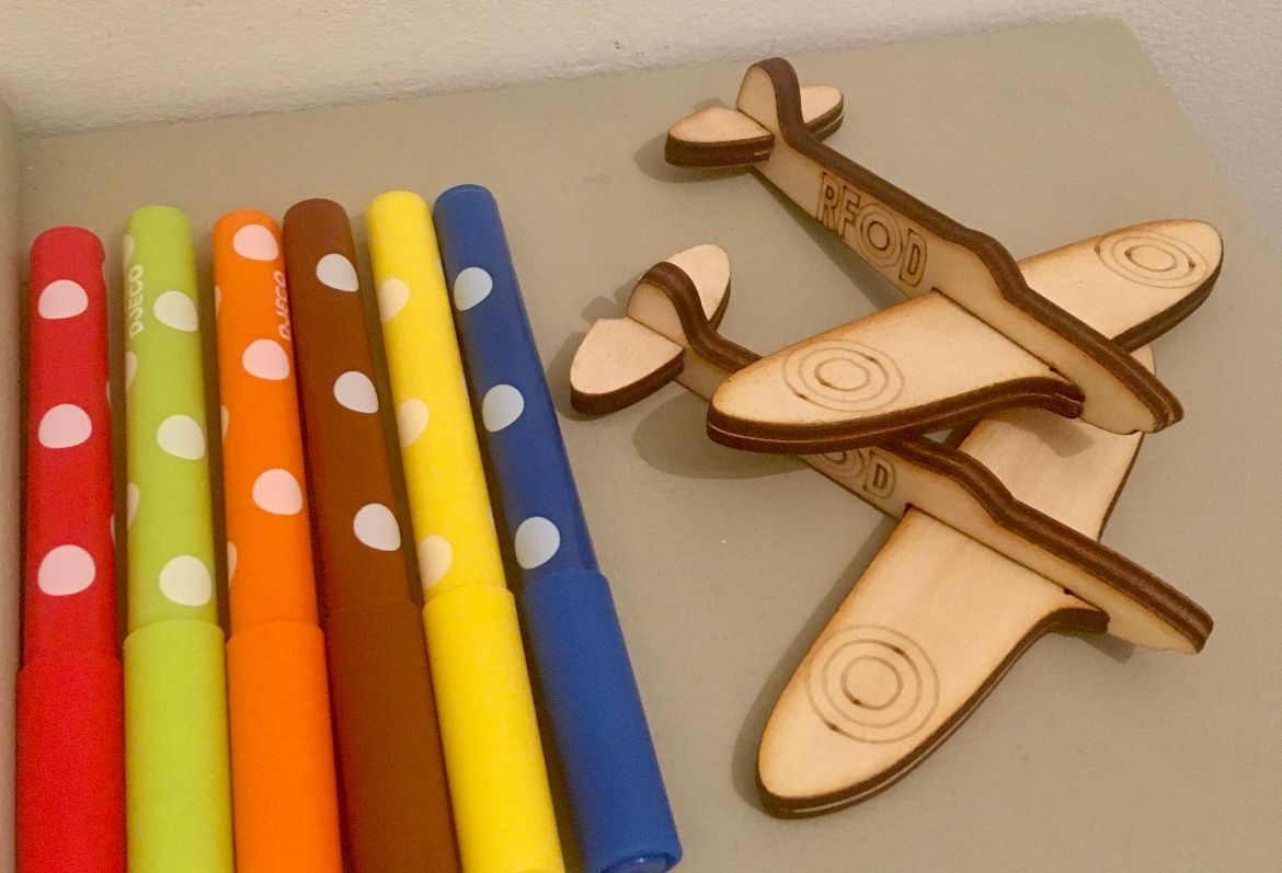Mitchell_Arts's tweet photo. Saturday 18th Sept: We are running a free children's craft activity - just drop in to the Spitfire cafe between 10am - 2pm and decorate your own wooden spitfire model! #childrenscraft #paintyourown #spitfiremodel #coffeeandcake #spitfirecafe @VisitStoke @SoTCityCouncil https://t.co/ju9dYb4p82
