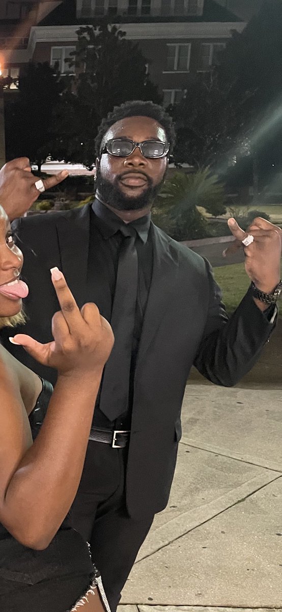 Popppazoe's tweet image. “ℹ️ Don’t Do Fashion” 

Happy Founders Day to ℹ️mages Modeling Troupe!!! 

Yes I’m a model💤

#FALL19 #imagesmodelingtroupe #lafashionweek #metgala2021 #runway #walk