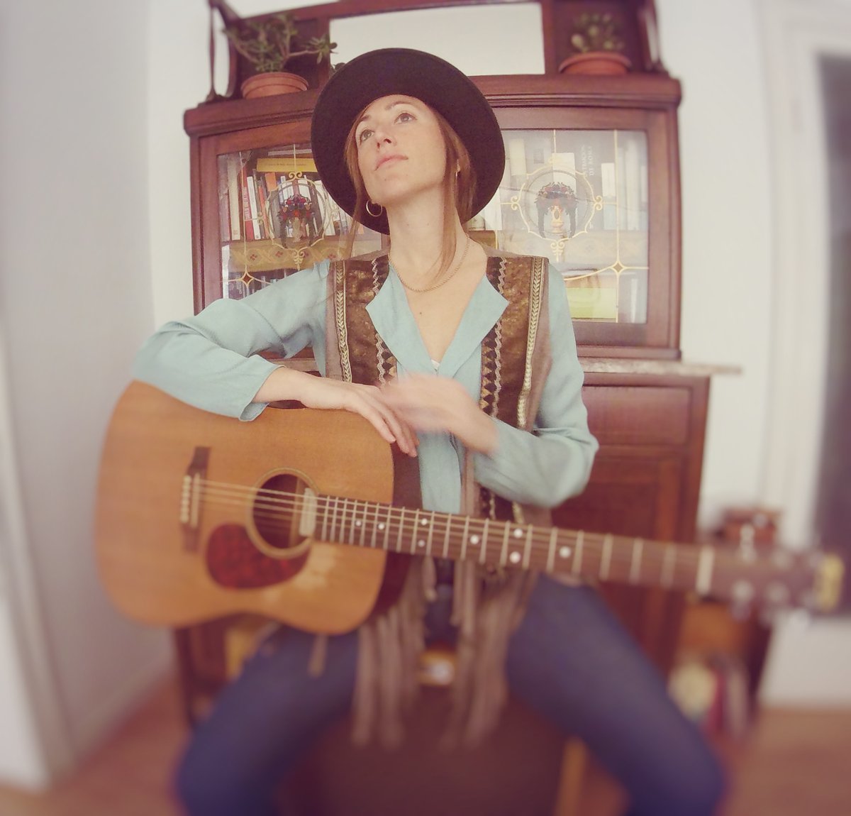 musicstgn's tweet photo. TECLA a CAPSA reserves d'entrades pel #CAPSAiPortautors #pop #autor #rock #feminisme #SantaTecla2021 #Patriciatzur #LynneMartin el 18 a partir de les 19 h (portes 18:30 h) a la #CapsadeMúsica #aMt #músic #live #musicians #gratuït amb #reserva prèvia a: https://t.co/R7XH9zdp6h https://t.co/0LvtxyxSqW