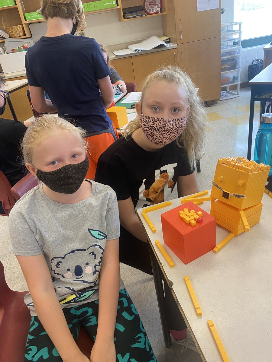 StAndrewJunior's tweet photo. Ms. McCarron’s 5-3 class built  math monsters to explore place value and represent numbers in different ways. #mathisfun https://t.co/gu23CPrVGP