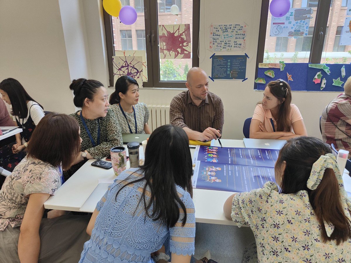 HdQingdao's tweet photo. Based on the training that @tombennett71 provided our staff, our teachers worked collaboratively at the start of the year to clarify the behaviours they wanted to see in the school and to plan how to teach these…It’s been the best start to an academic year so far! https://t.co/AN7DPpgt0y