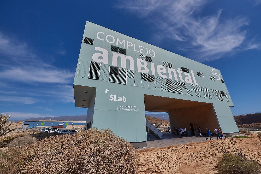 cctenerife's tweet photo. 📢CC de #Arico exige al Cabildo de #Tenerife que se mantengan las compensaciones en infraestructuras que ha recibido el municipio hasta 2018

🗣Acusa a @ConPedroMartin de faltar a la verdad cuando dice que se pide una segunda compensación por el vertedero

#LoImportanteEsTenerife https://t.co/mdlgdyjk1z