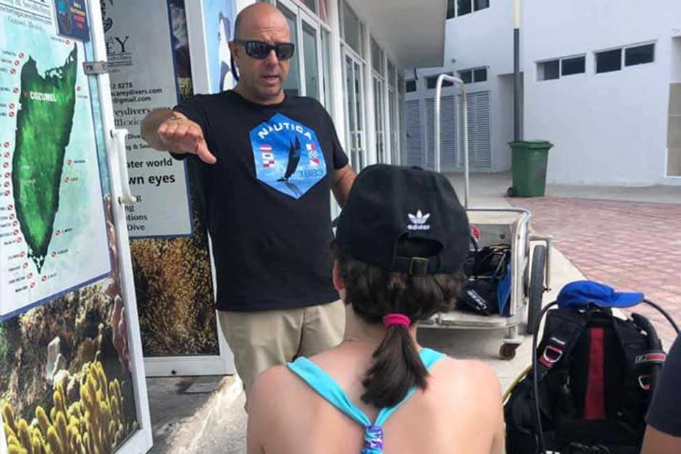 DeepMexico1's tweet image. World famous, Cozumel island is located in front of PLAYA DEL CARMEN, just 15 kms from the coast (35 minutes by ferry) most of its reefs are part of the MARINE NATIONAL PARK since 1996, wall diving is definitely the main attraction.

Click here : bit.ly/3lwHi30