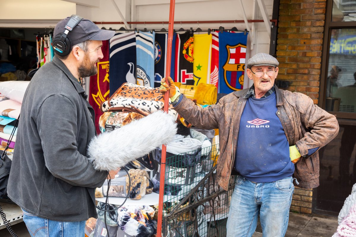 🎧 Great Yarmouth sound walk 🎧 

Artist <a href="/OLPayne/">Oliver Pagne</a>’s sound walk captures the town's contrast and diversity, telling the stories of local people and those who have recently made it their home.

Listen now ➡️ bit.ly/SW-GYarmouth

#HighStreetSoundWalks