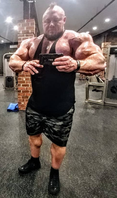 onlyfans.com/mooky_black

#bodybuilder #extrememuscle #alphamale