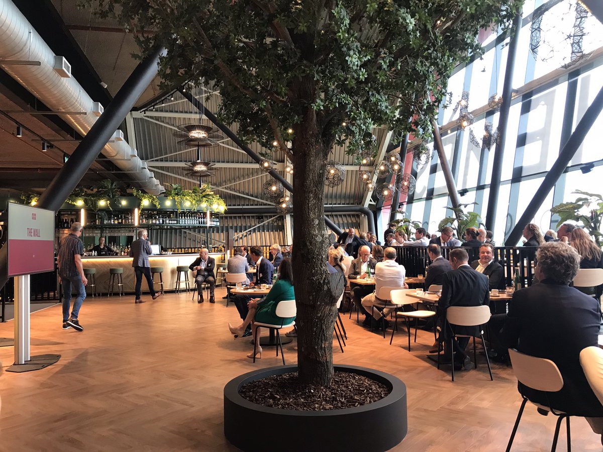 We mogen weer!!! Eindelijk weer een SSM lunchbijeenkomst! #retail #vastgoed #netwerken #TheWall #Utrecht #UrbanInterest #Amac