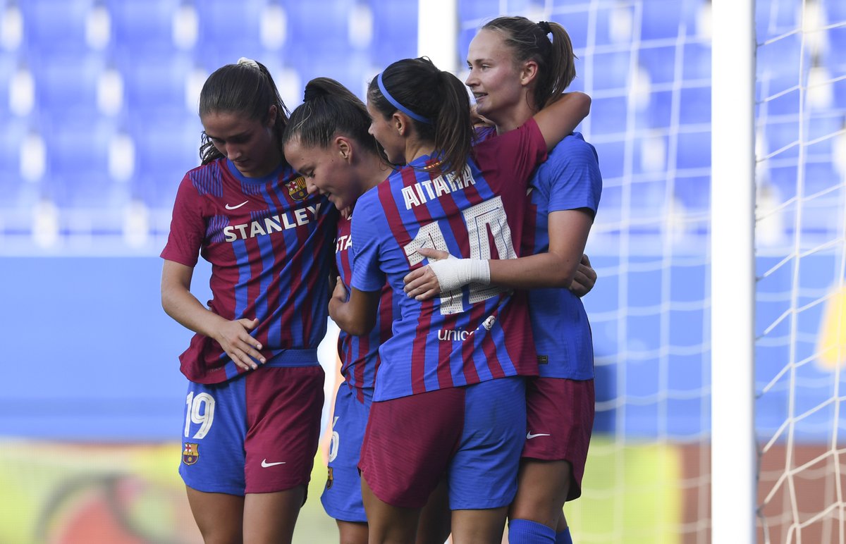FCBfemeni's tweet photo. 🇪🇸 x8
🇪🇸 (sub20) x2
🇳🇴 x2
🇳🇱 x1
🇨🇭 x1
🇸🇪 x1
🇳🇬 x1

🌎 Així és el primer èxode internacional de la temporada 👉 https://t.co/zoFc4jSTbI

#ForçaBarça https://t.co/jTCZE3AGif