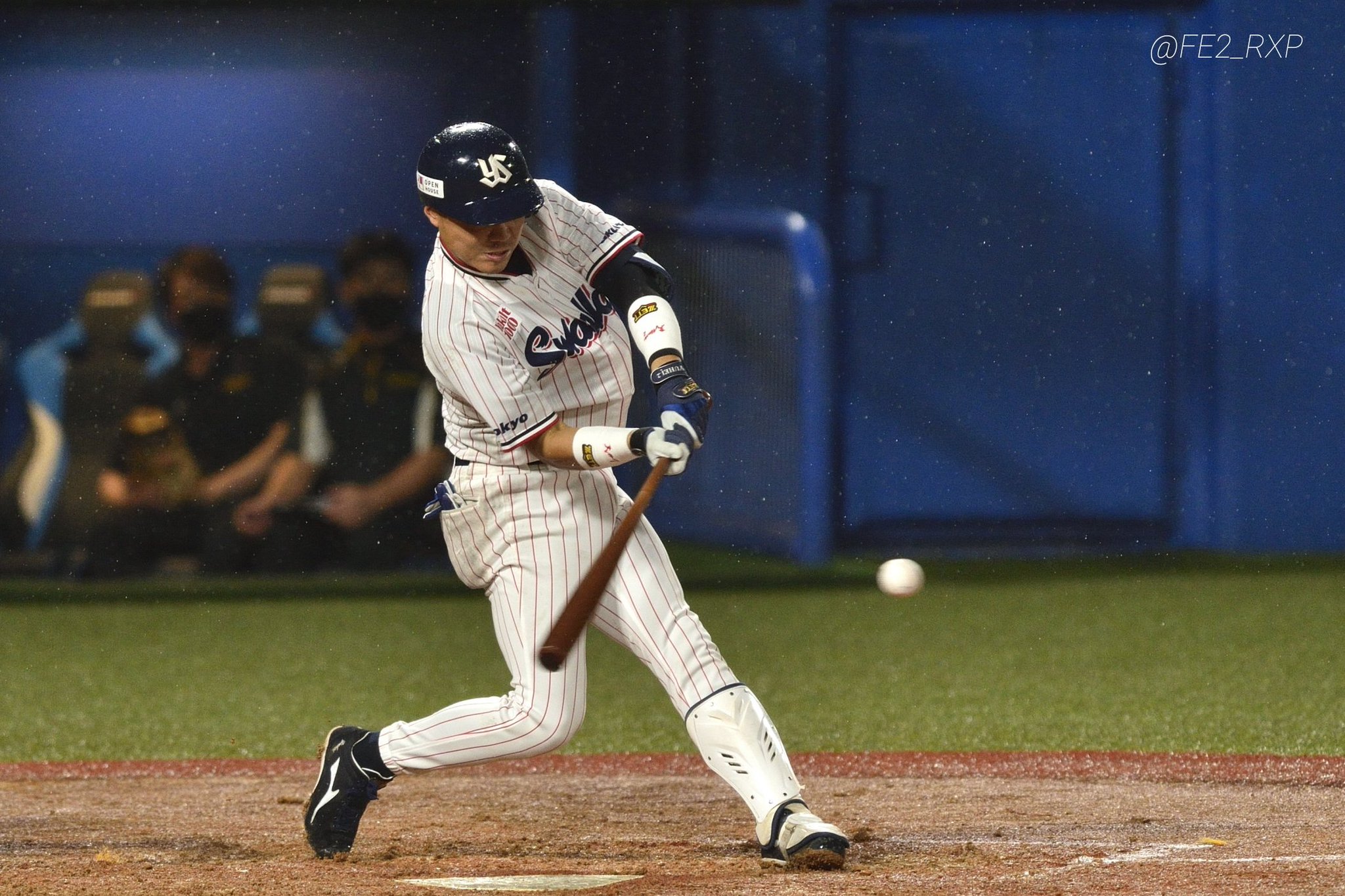 東京ヤクルトスワローズ 中村悠平 2019年 実使用クルーユニフォーム
