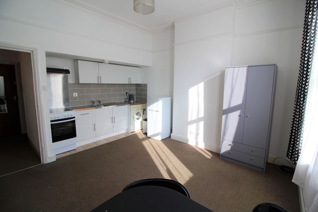 bmthproperty tweet picture