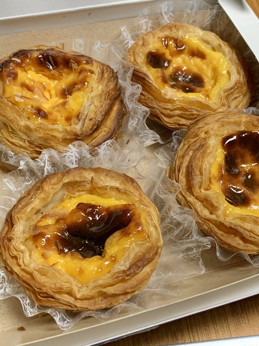 おやつ。

ナタデクリスチアノのエッグタルト～
パイ生地サックサクで美味しい～
岩崎さんに一気食いされてしまったよ!😇 