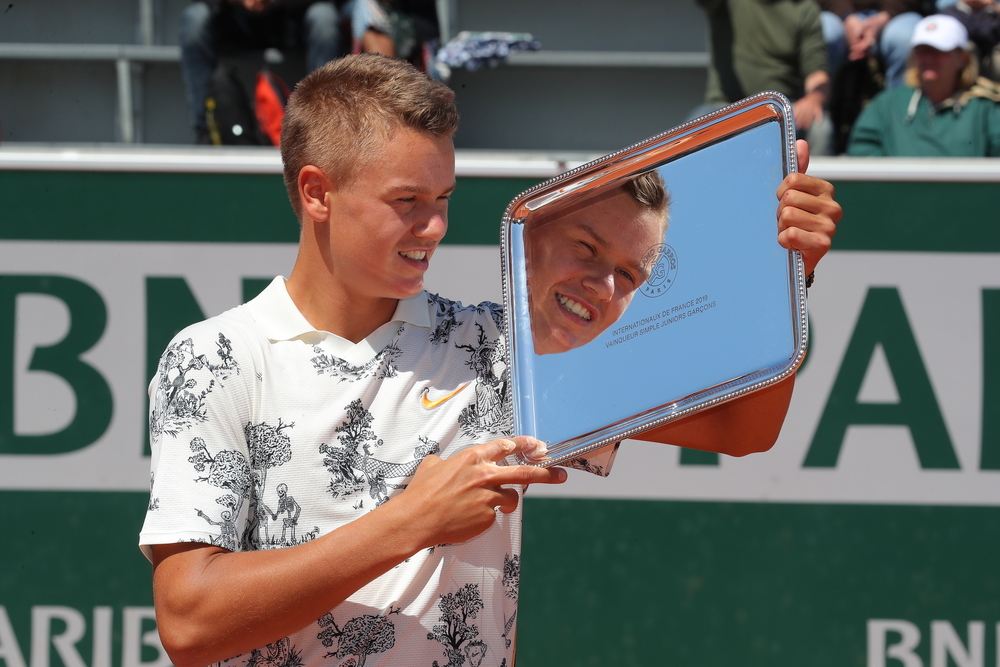 Ladal17's tweet photo. 2019 Junior Slams winners (Boys)
AO - Lorenzo #Musetti 🇮🇹 (Now #57 ATP, Roland Garros 4R, 3 ATP Tour semifinals)
RG - Holger #Rune 🇩🇰 (Now #136 ATP, 3 Challenger titles)
WIM - Shintaro #Mochizuki 🇯🇵 (Now #420 ATP)
US - Jonáš #Forejtek 🇨🇿 (Now #312 ATP)
#ATPTour https://t.co/IWTF6bBhzR