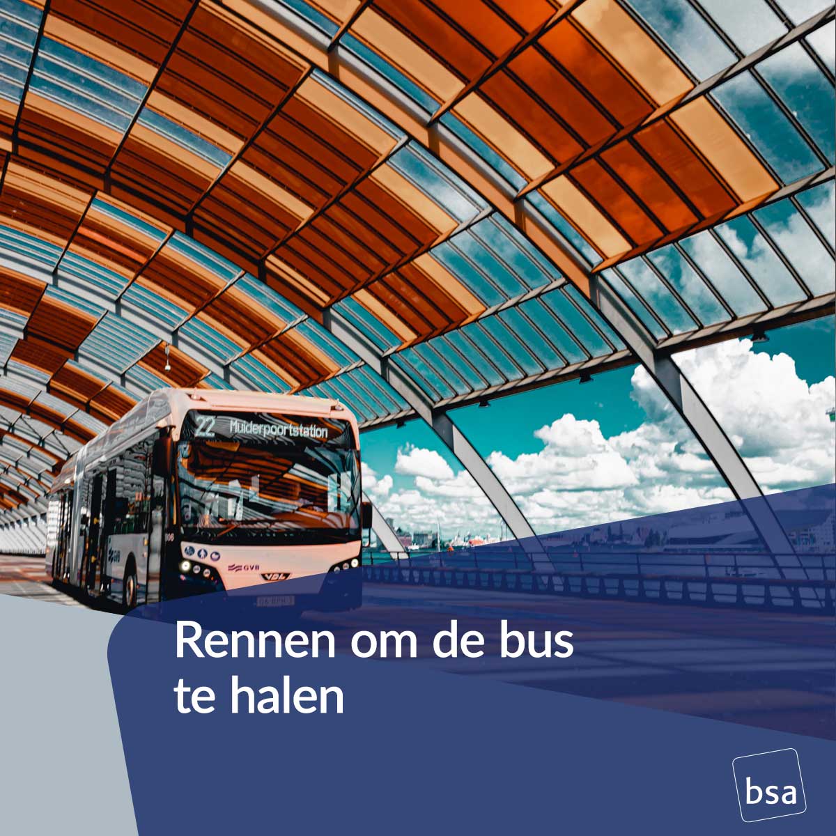 Een man rende zwaaiend en roepend om de bus nog te halen. Maar aangekomen bij de bus gleed hij uit over een blindegeleidetegel. Viel de buschauffeur iets te verwijten?

bsabv.nl/rennen-om-de-b…

#regres #uitspraakvandeweek #bsa