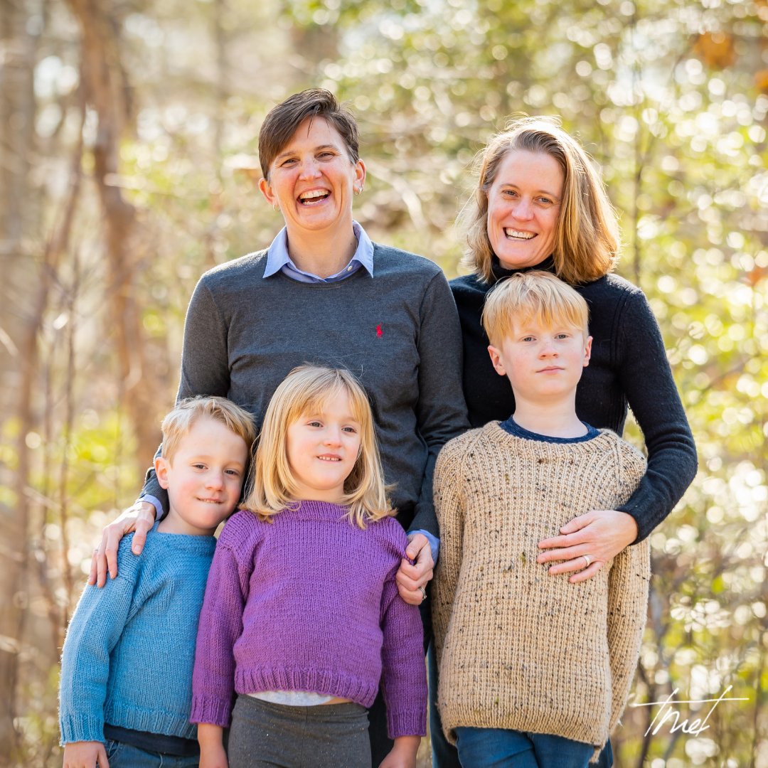 TellMeThisPod's tweet image. I've spent a lot of time writing/nurturing Dancing with Discomfort this past year &amp;amp; these lovely humans have been there for me, every step of the way 🧡 

Thank you to everyone who's supported the writing of this book - it means the world to me. #1stBook 

amzn.to/38XZBIc