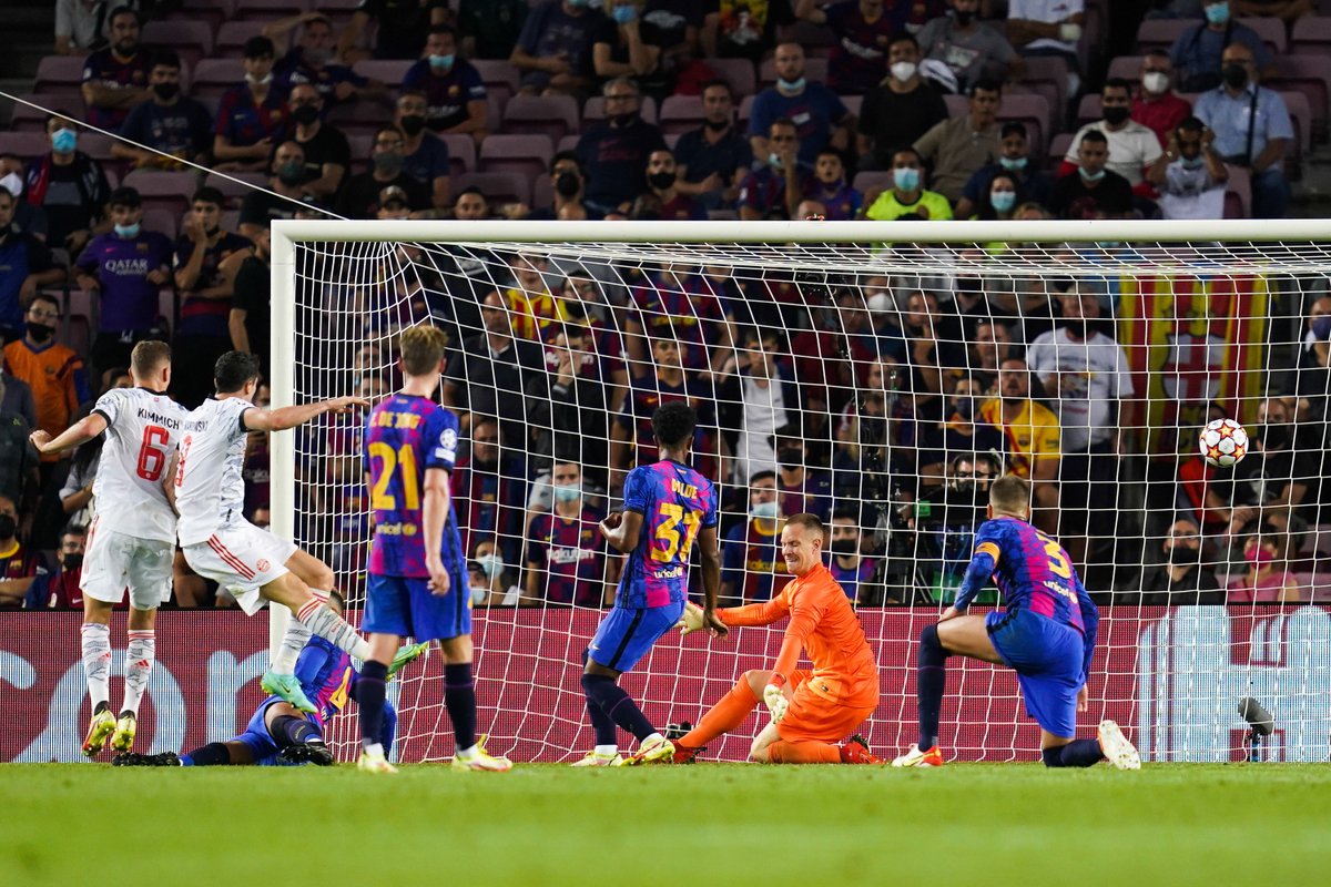 ActuFoot_'s tweet image. Les trois derniers matches de #UCL du Barça au Camp Nou :

❌ 0-3 vs Juventus
❌ 1-4 vs PSG
❌ 0-3 vs Bayern

Jamais Barcelone n’avait enchaîné 3 défaites de suite à domicile dans la compétition. 😨