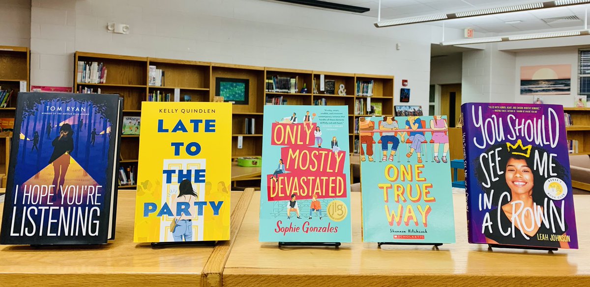 Centennial Campus Magnet Middle School Library tweet media